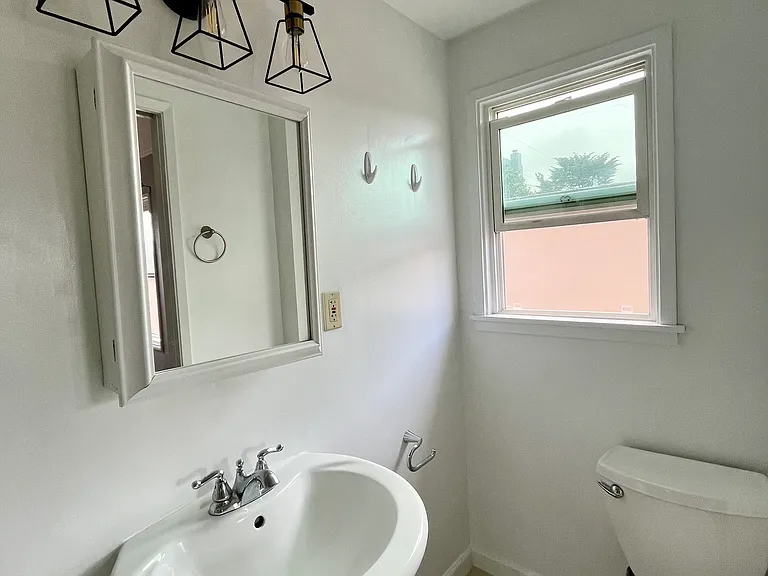 36 Westdale Ave — Photo 6
