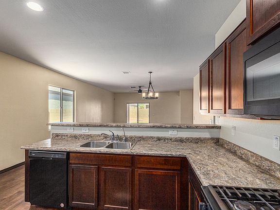 5th image of 8130 W Pueblo Ave