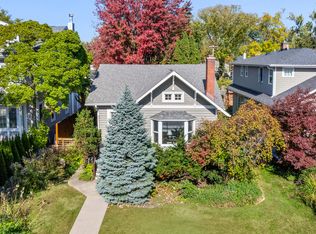 1620 Lake Ave, Wilmette, IL 60091