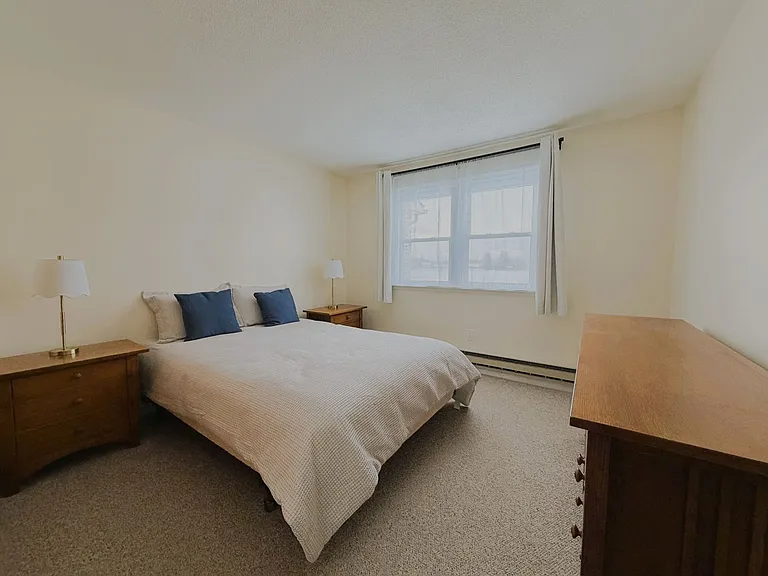 7 Onota Ln — Photo 4