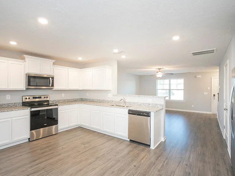 1030 Leadville Dr — Photo 7