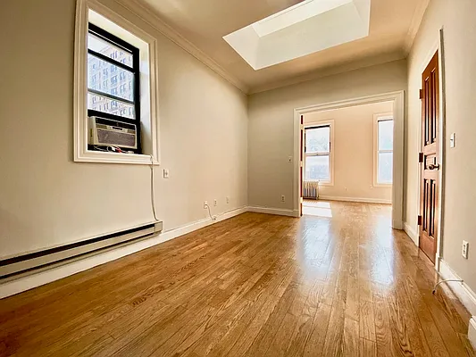 Rented by Maz Group NY | media 28