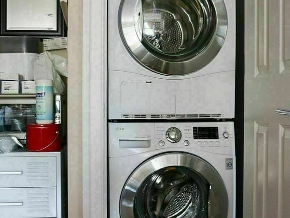 3rd image of 55 W 92nd St #3A2