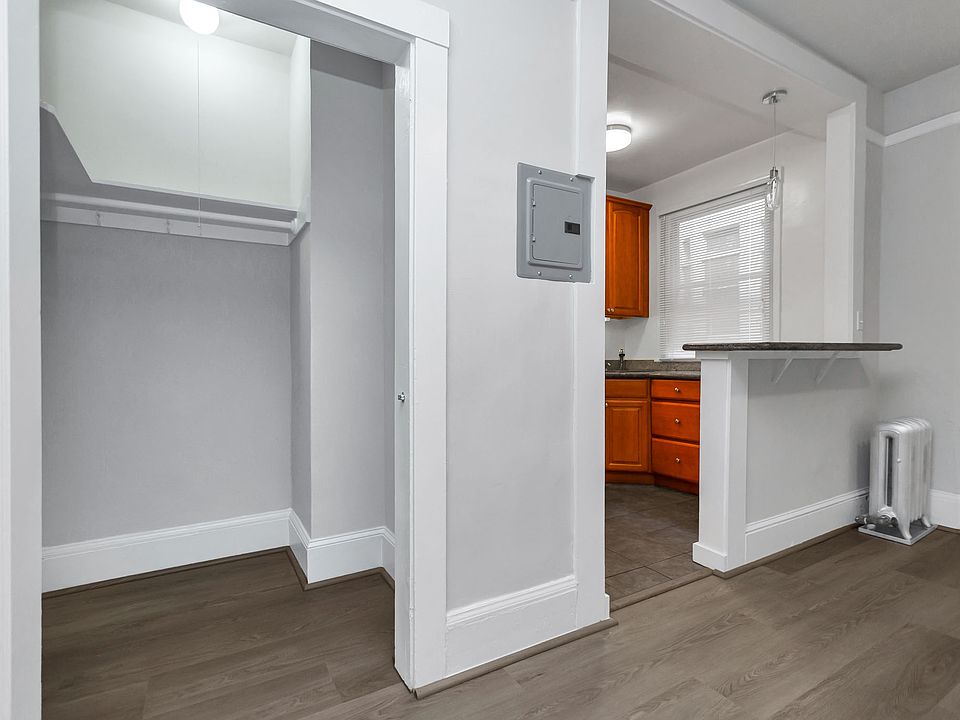 1st image of 1130 Larkin St APT 41