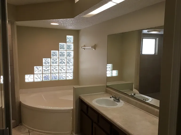 1773 E Chandelier Cir — Photo 10
