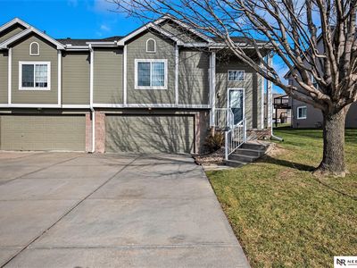 1014 Gold Coast Rd, Papillion, NE, 68046