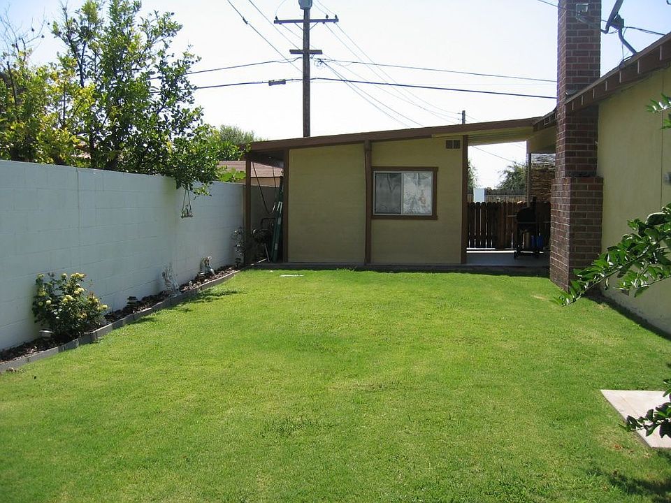 2nd image of 2501 Crest Dr