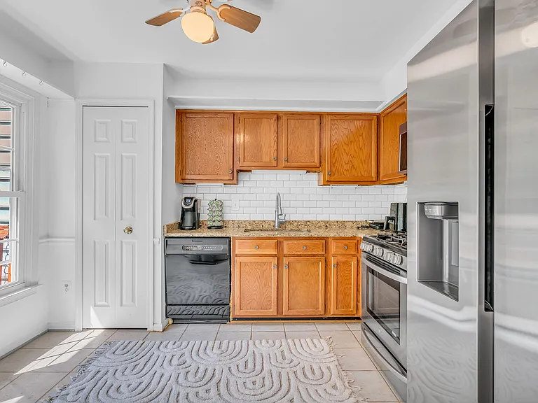 3874 Mohr Oak Ct — Photo 15