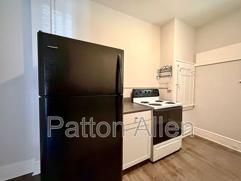 116 E Chestnut St #24 — Photo 14