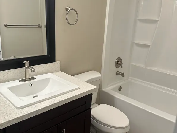 1255 Old Stage Rd APT 3, Fallbrook, CA 92028