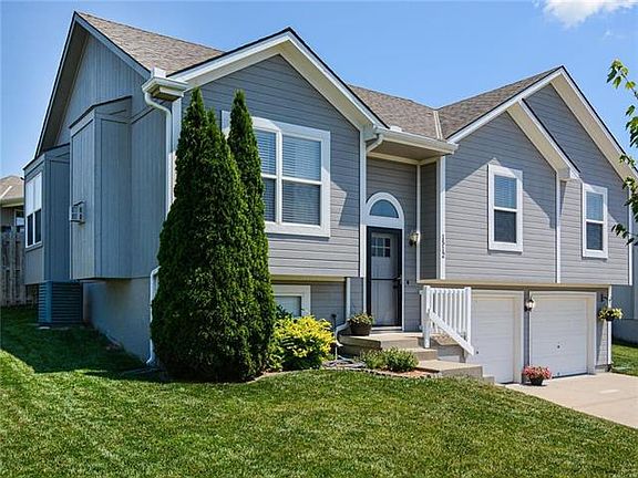 2nd image of 1512 NW Whispering Ct