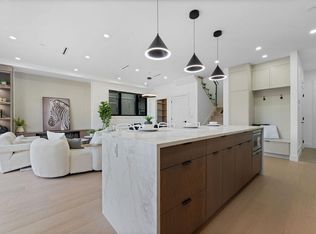 2282 E 8th Ave #3, Vancouver, BC V5N1V5