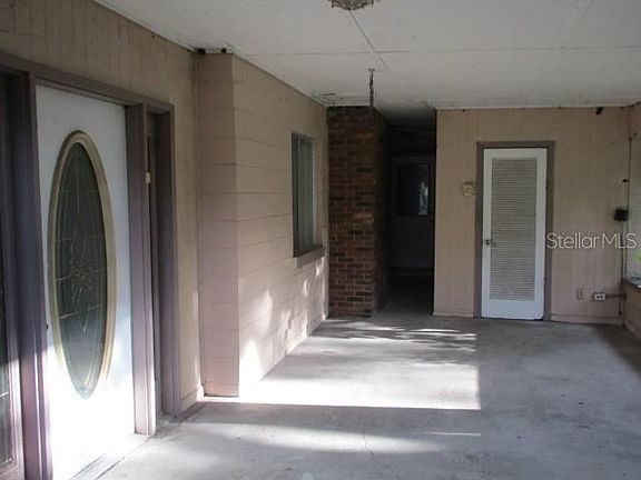 3rd image of 16045 Wallace St