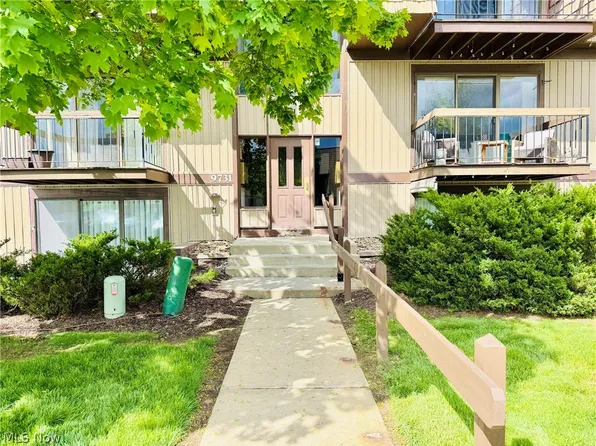 9731 Sunrise Blvd Unit M31, North Royalton, OH 44133