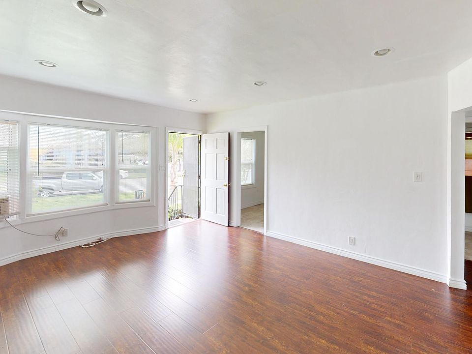 1st image of 1715 S Redondo Blvd #1715