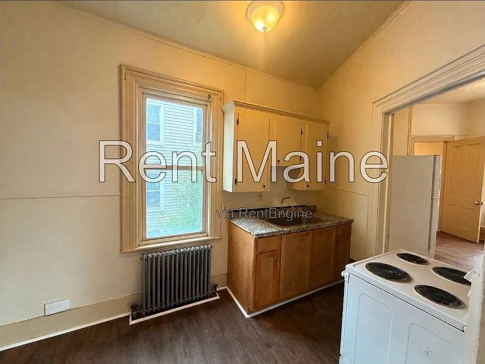 1 bed, 1.0 bath, $1,050 — Photo 3