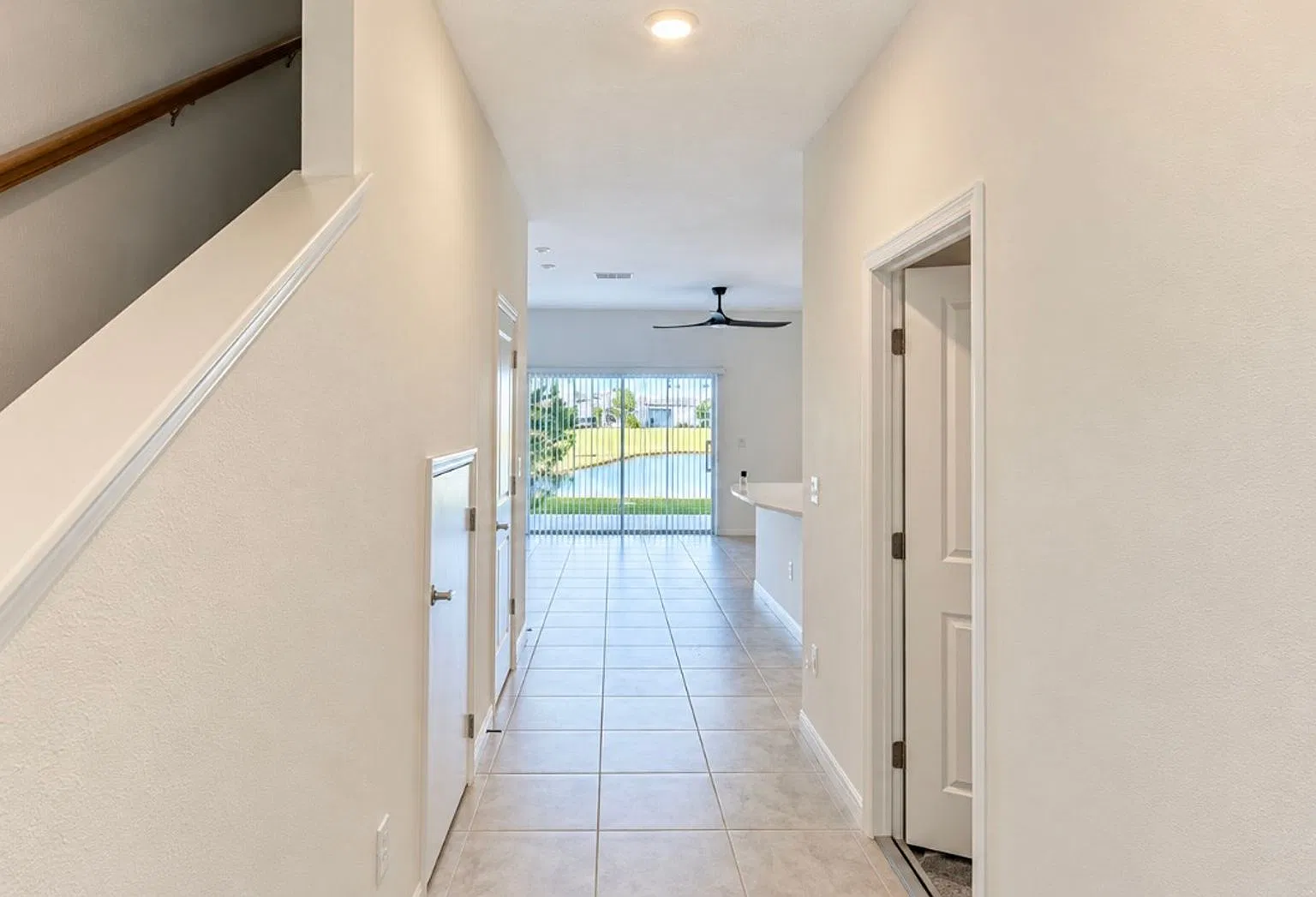 New Two-Story 3BR Townhome in Nokomis Gated Community Near Venice & Sarasota — Photo 4