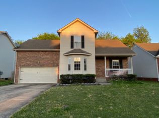 2525 Centerstone Cir, Clarksville, TN