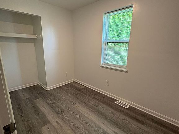 4th image of 314 Pearl St #2066