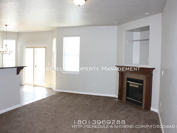 4th image of 13624 S Danaus Way