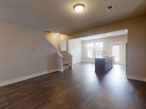 4th image of 421 Pangel Ln