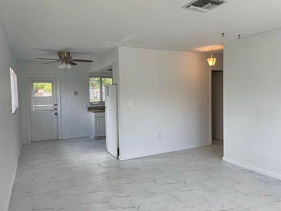 5th image of 627 92nd Ave N #2/1