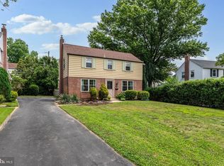 205 Pickwick Rd, Havertown, PA 19083