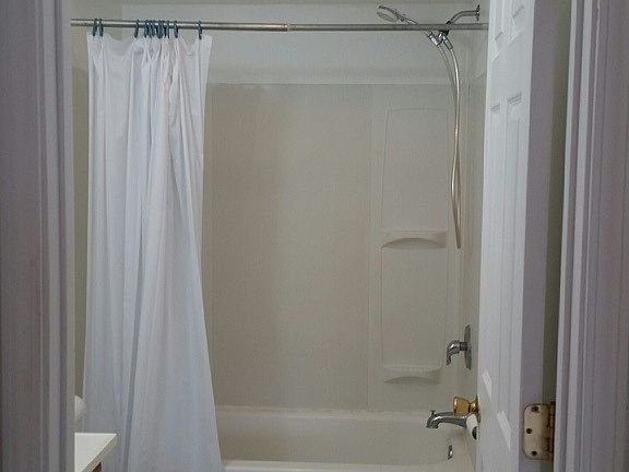 5th image of 1260 Johnston Dr #B
