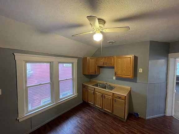 3rd image of 4218 Denison Ave #Up