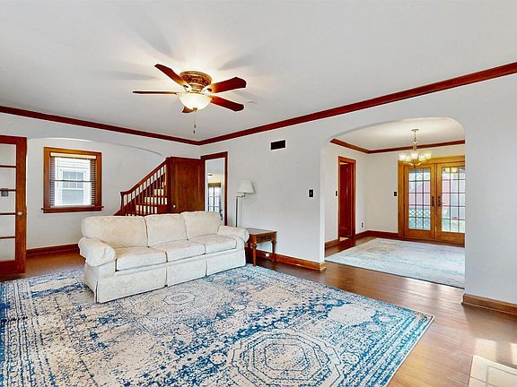 5th image of 2117 Harrison St