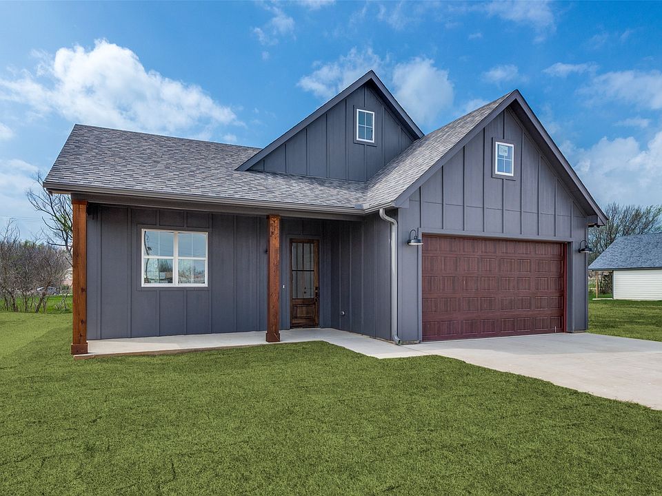 1st image of 406 De Moye Ln