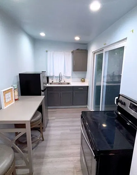 2053 W 79th St — Photo 1
