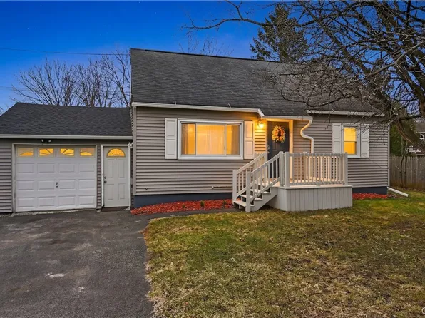 4878 Bear Rd, Liverpool, NY 13088