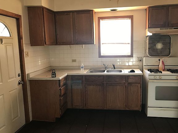 4th image of 13114 Winchester Ave