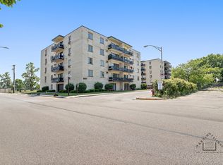 8005 Oconnor Dr APT 2A, River Grove, IL 60171