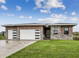 4950 Bulldog Ave, Van Meter, IA 50261