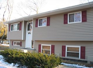 32 Myrtle Ave, Central Islip, NY 11722