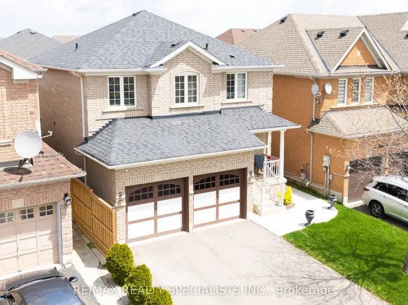 27 Hiberton Cres, Brampton, ON L7A 3E1