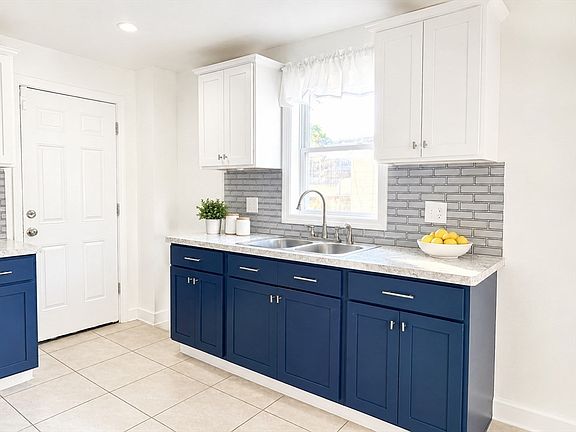 4th image of 46 Mapledell St