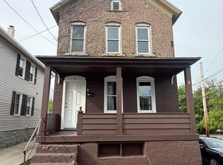 2 Ferguson Pl, Dunmore, PA 18509