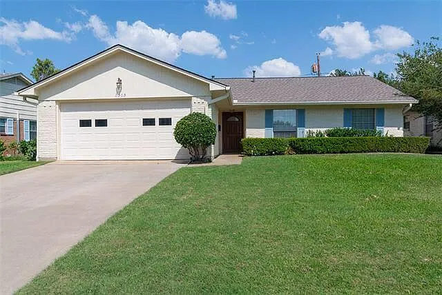 3 bed, 1507 sqft, $2,200 — Photo 1