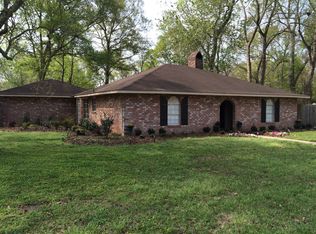 9918 E Sheraton Ave, Denham Springs, LA 70726