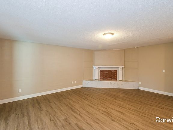 5th image of 7215 Sharbeth Dr S