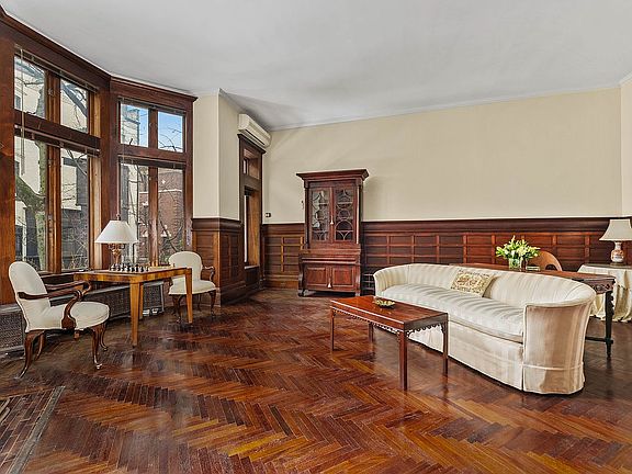 3rd image of 842 Carroll St #1