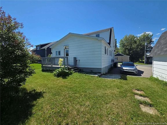 3rd image of 325 Church St