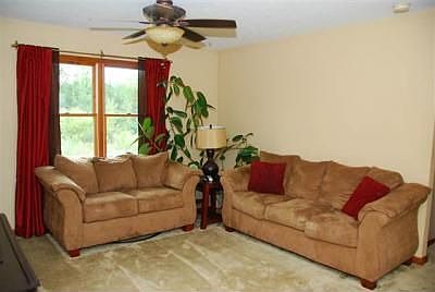 3rd image of 1042 Van Gilst Dr