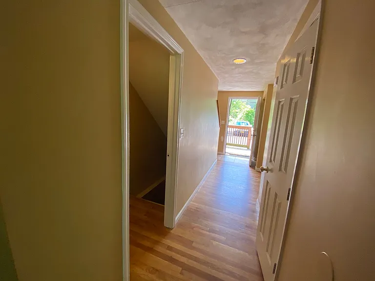 209 Robert Dr — Photo 17