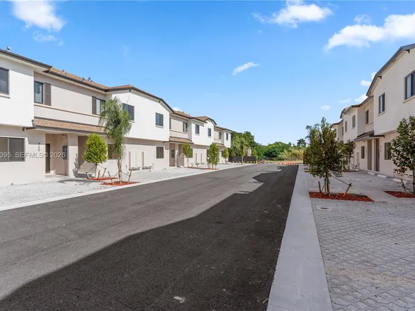 409 SW 1st St #1, Homestead, FL 33034