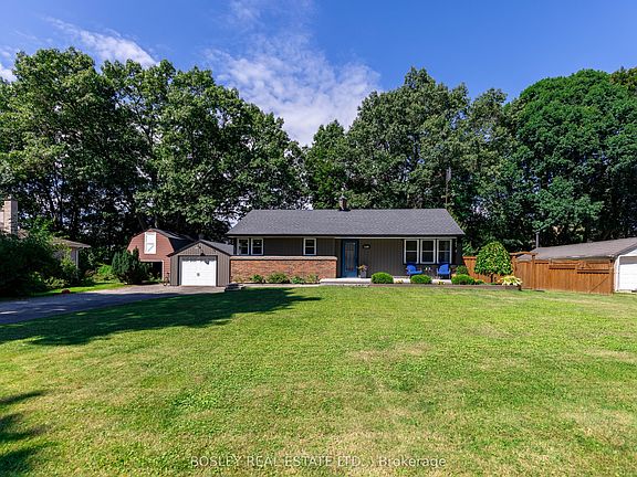 3rd image of 1180 Sunset Dr