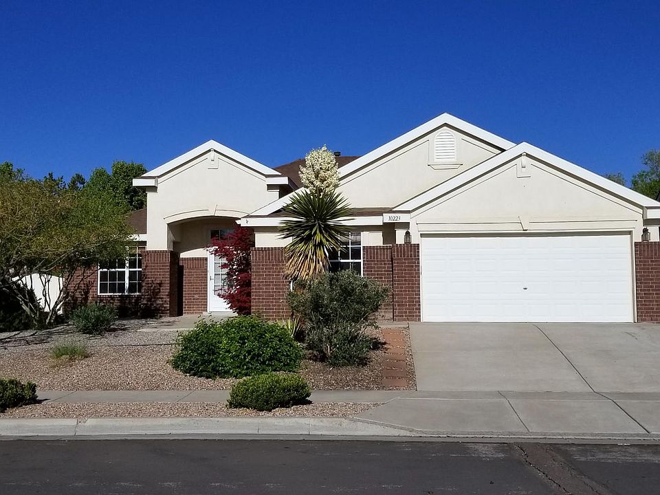1st image of 10223 Wickenburg St NW